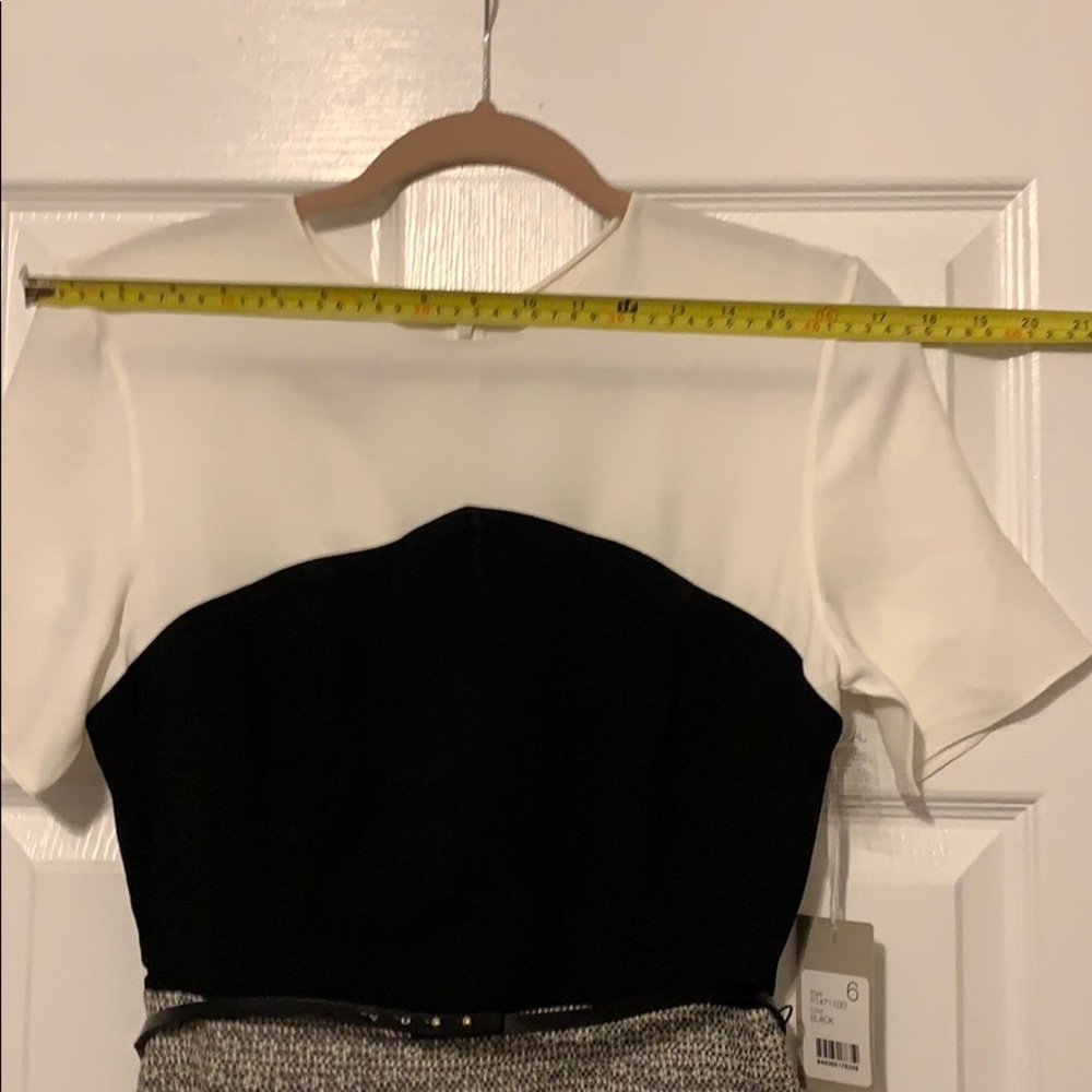 Dress - Picture 5 of 10